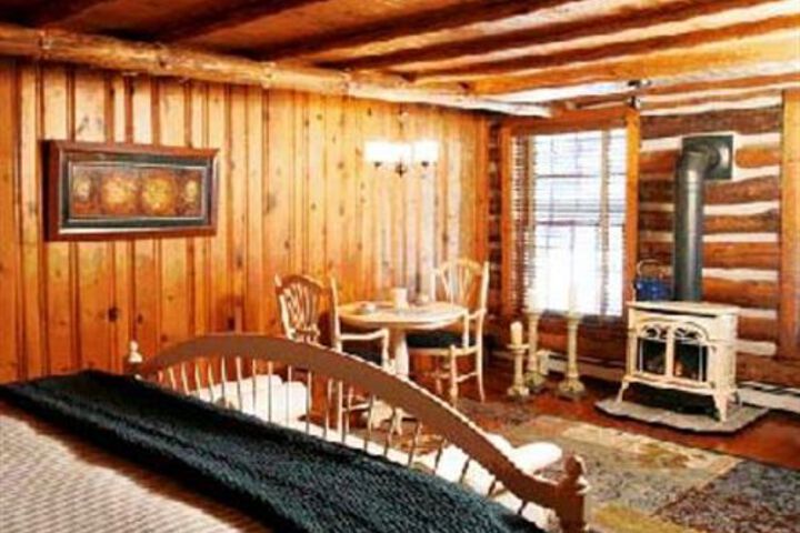 Room 4 of 29