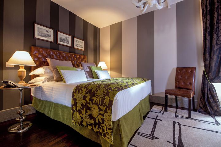 Room 48 of 108