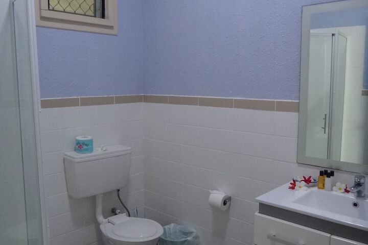 Room 32 of 69