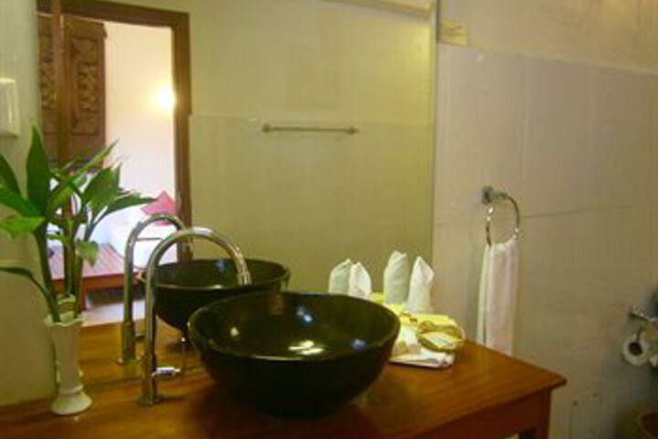 Room 4 of 29