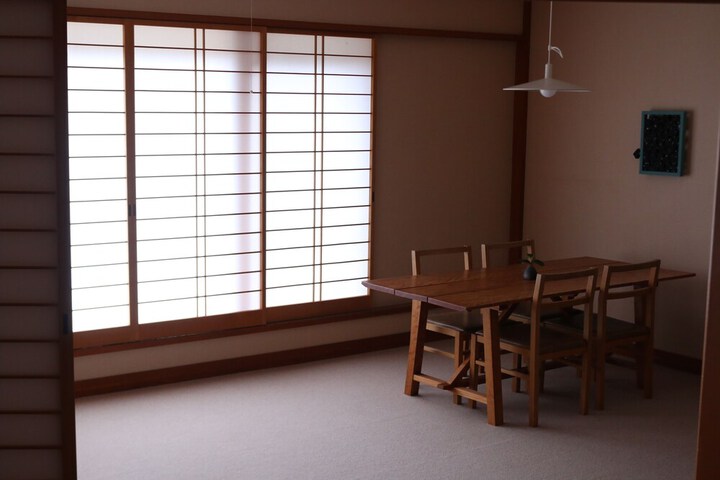 Room 18 of 38