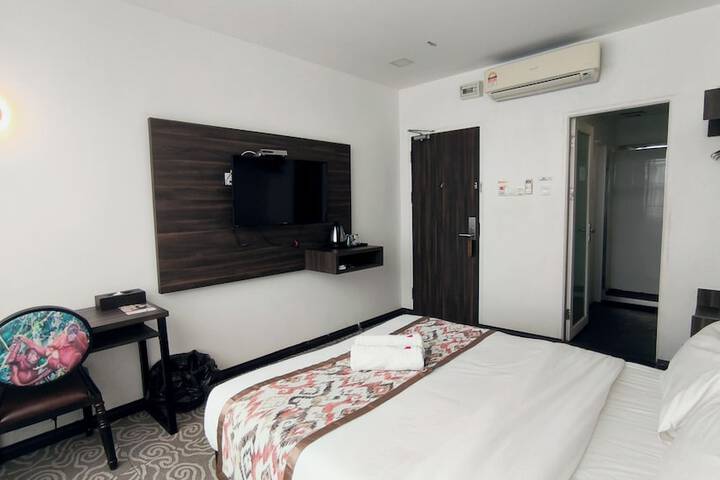 Room 29 of 76