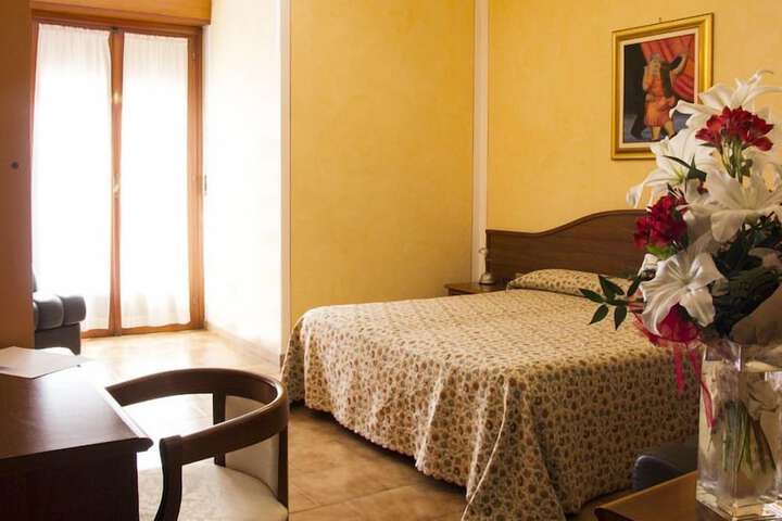 Room 10 of 56