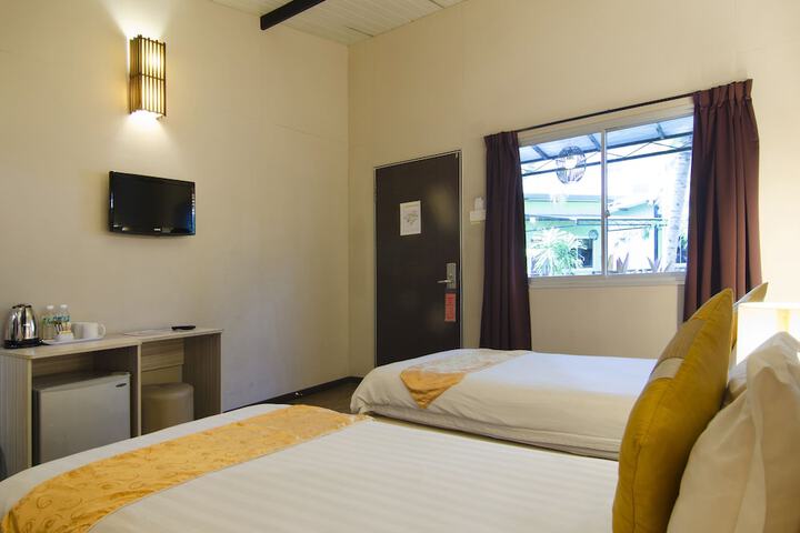 Room 19 of 66