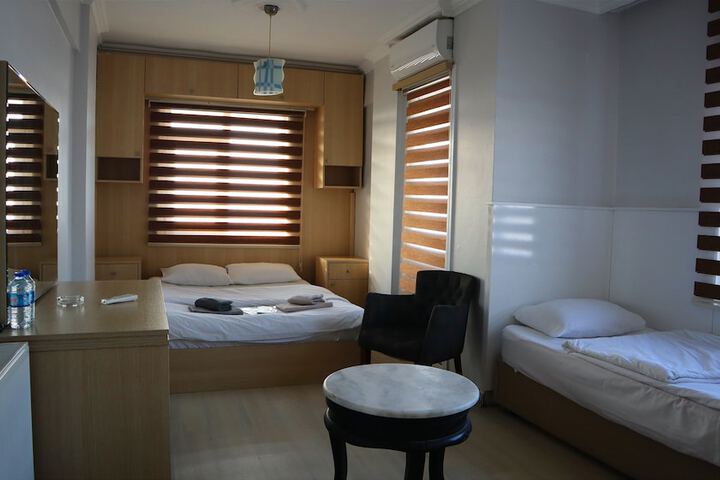 Room 17 of 30