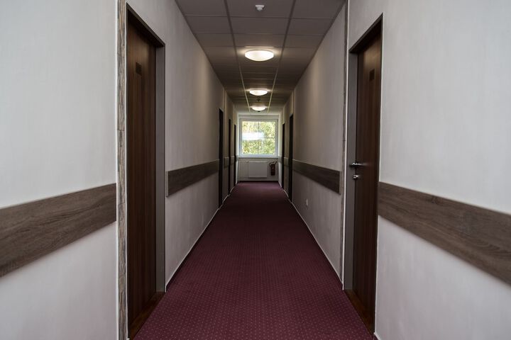 Ballroom/Hall 42 of 49