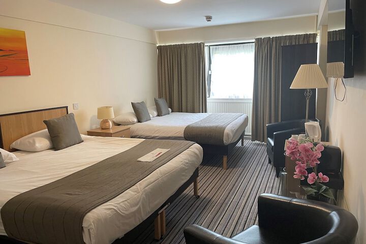 Room 16 of 46