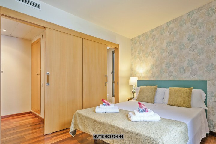 Room 5 of 19