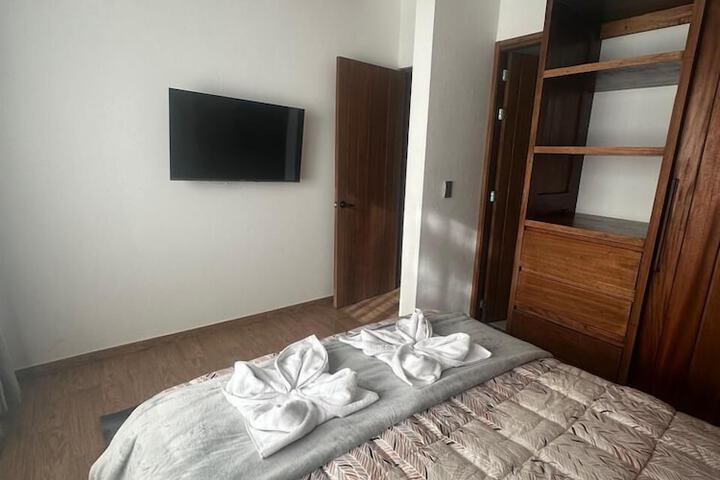 Room 3 of 53