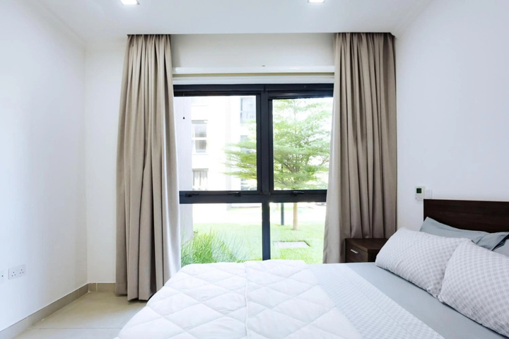 Room 2 of 9