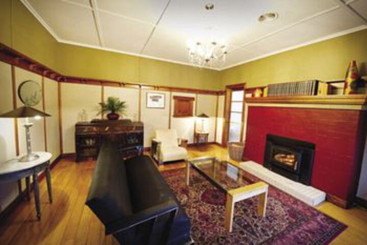 Room 11 of 12