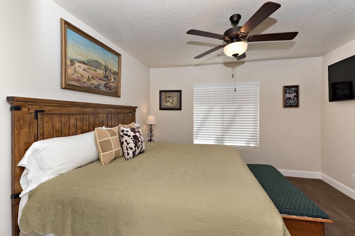 Room 4 of 39