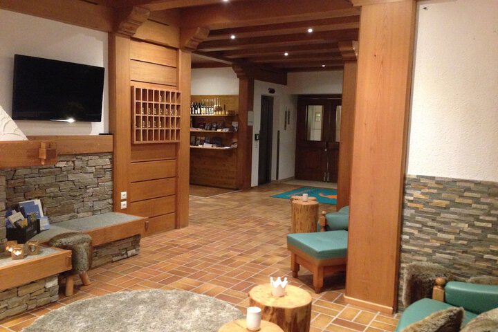Lounge 59 of 65