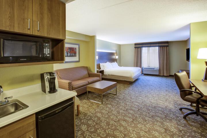 2 Queen Suite (5 of 11)