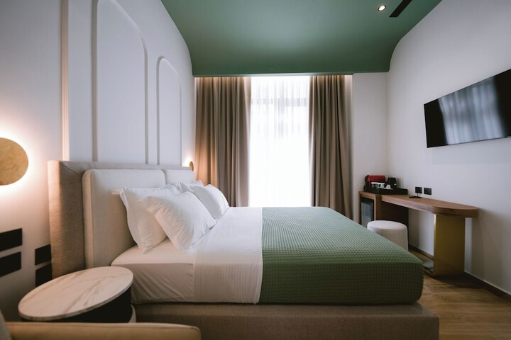 Room 47 of 91