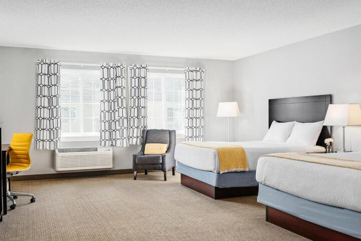 Double Room 2 Queen Beds Accessible (6 of 6)