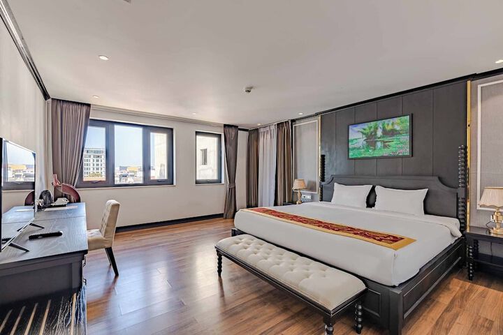 Room 38 of 65
