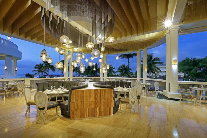 Dining 139 of 272
