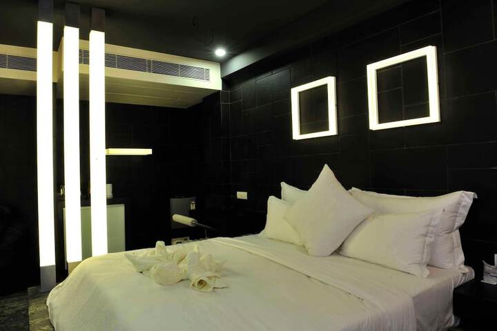 Room 21 of 60