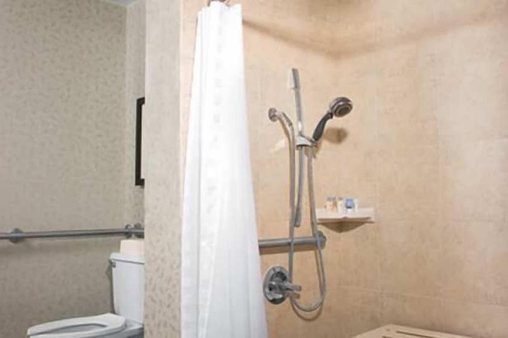 Bathroom shower