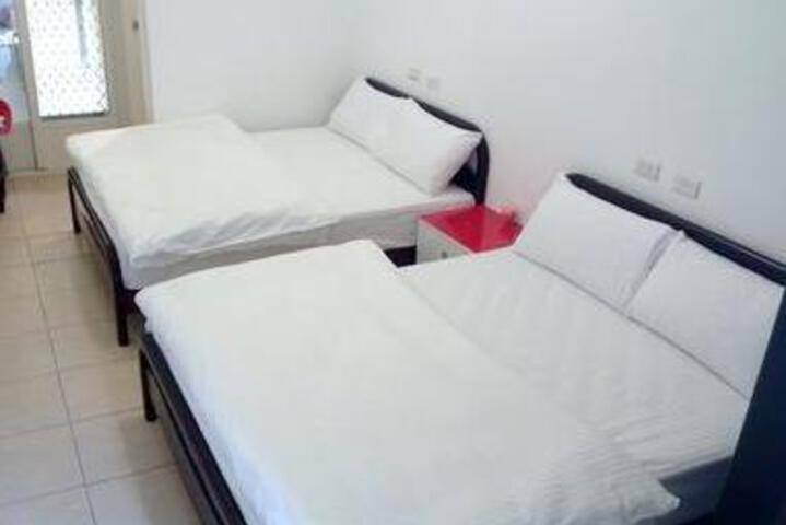 Room 2 of 6