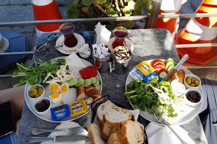 Breakfast/Coffee Service 29 of 44