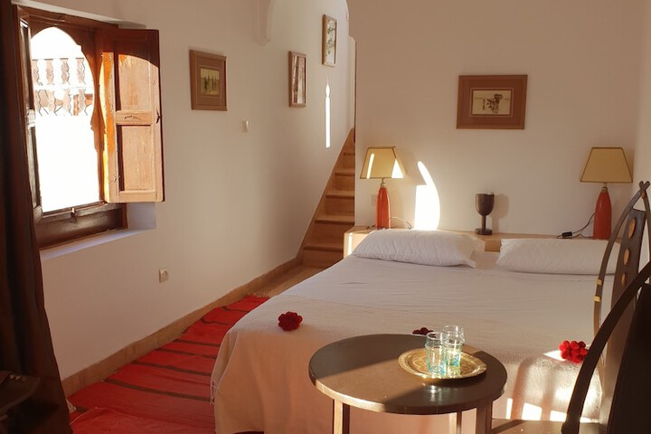 Room 4 of 96