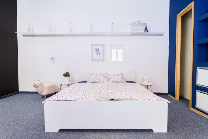Room 25 of 68