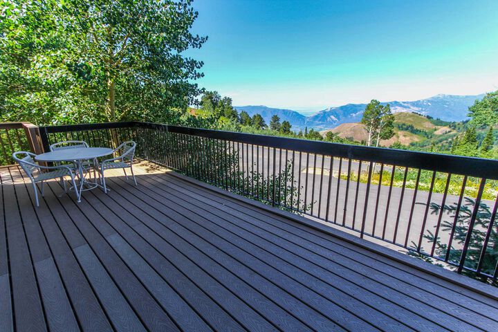 Terrace/Patio 19 of 20