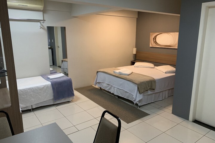 Room 11 of 128