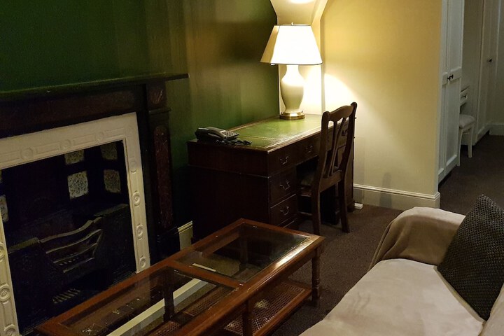 Room 25 of 91