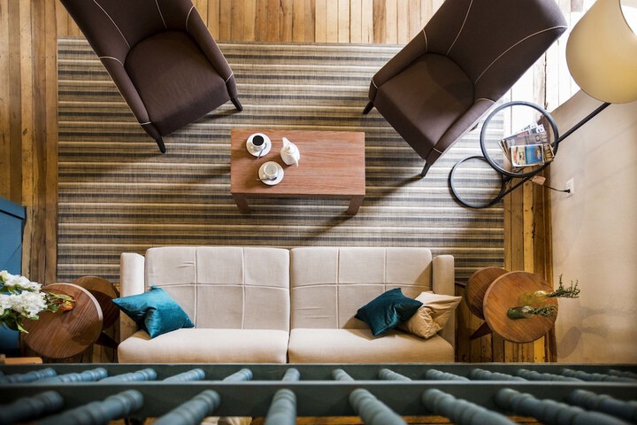 Room 25 of 60