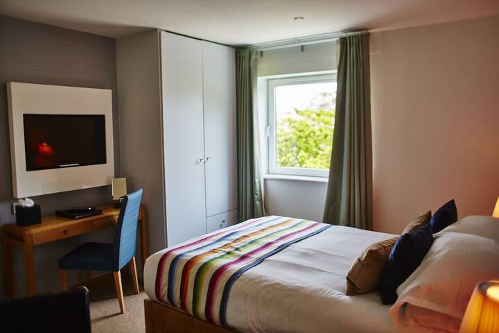 Room 5 of 58