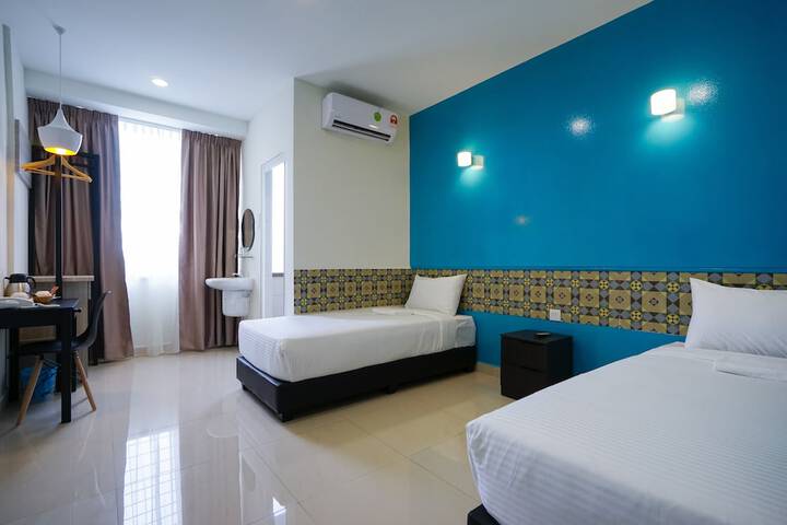 Room 3 of 36