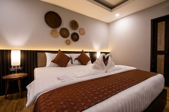 Room 10 of 44
