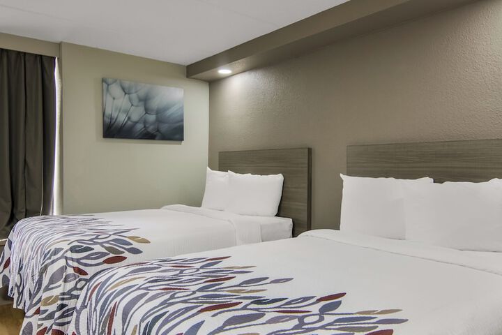 2 Double Beds (13 of 13)