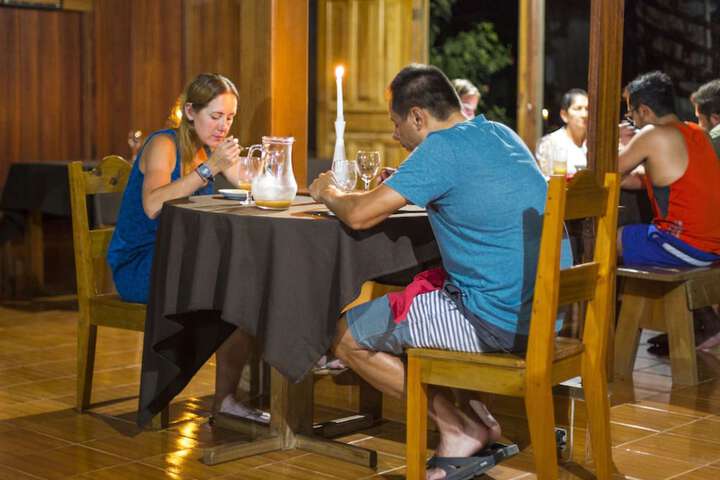 Dining 79 of 107