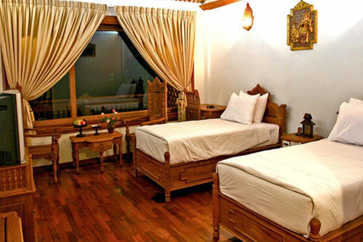 Room 15 of 53