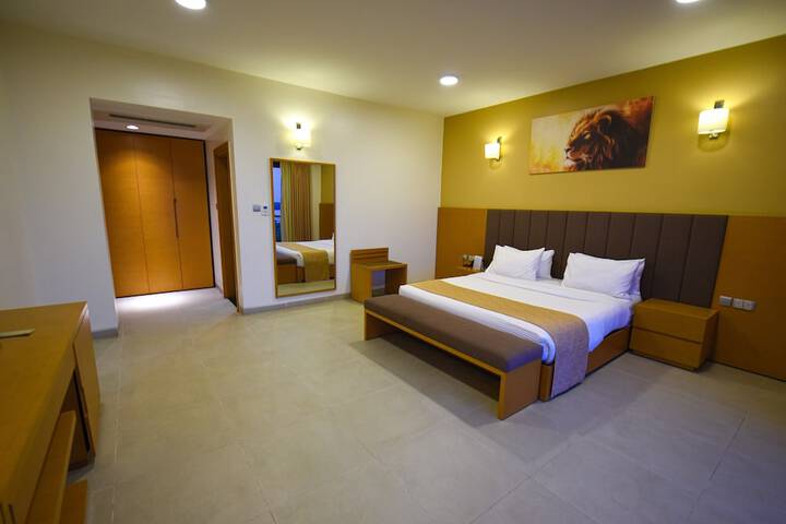 Room 30 of 61