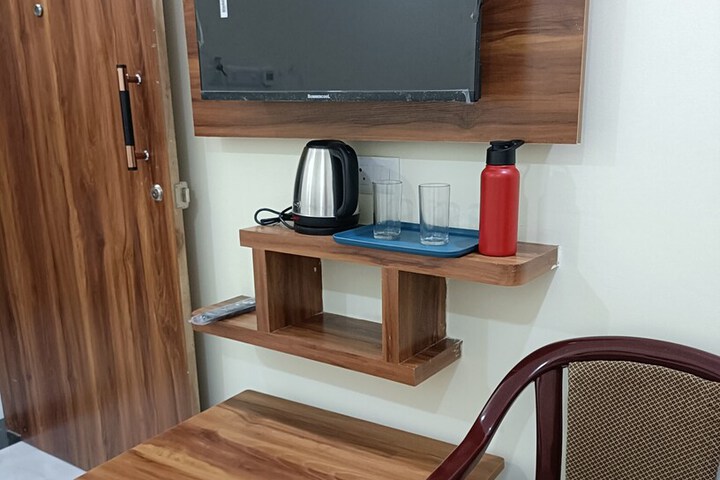 Room 32 of 44