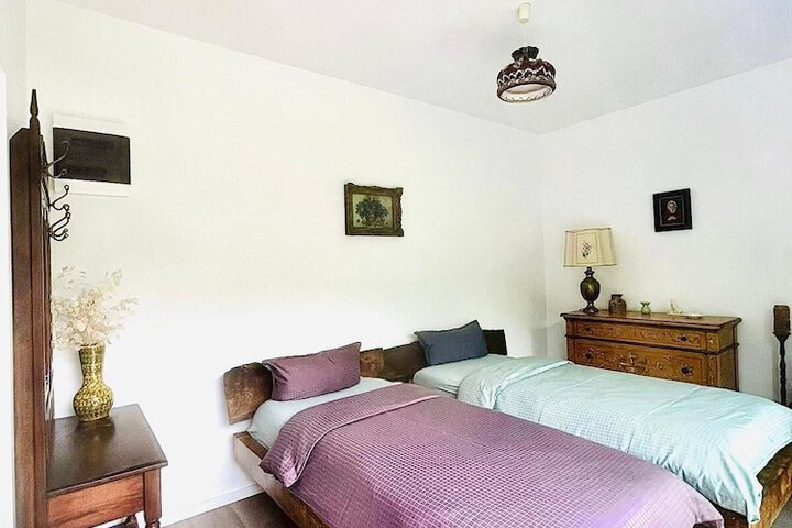 Room 4 of 31
