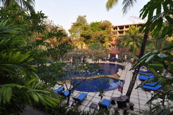 Pool 36 of 40