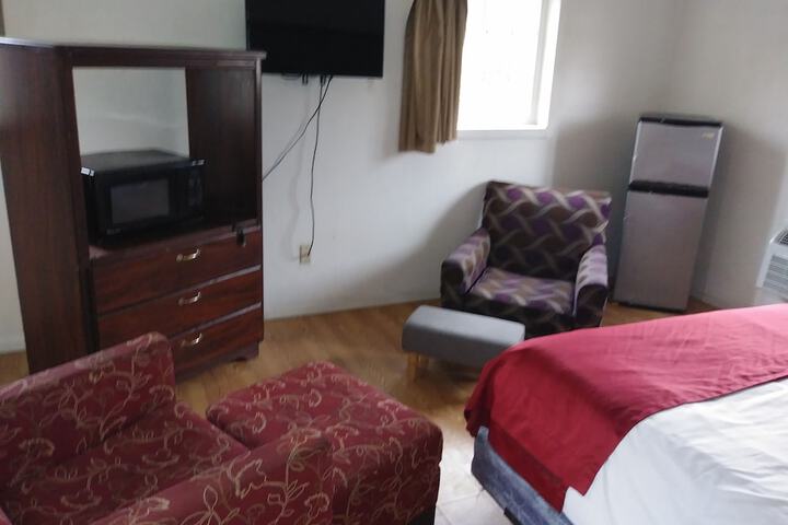 Room 4 of 30