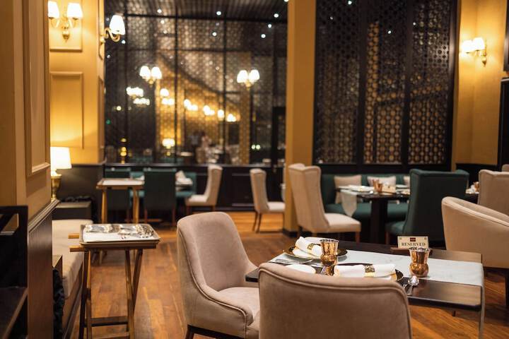Dining 64 of 78