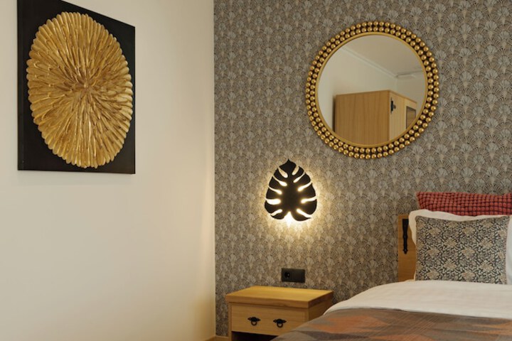 Room 4 of 69