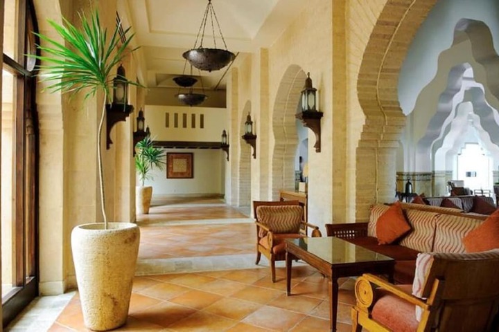 Ballroom/Hall 30 of 59