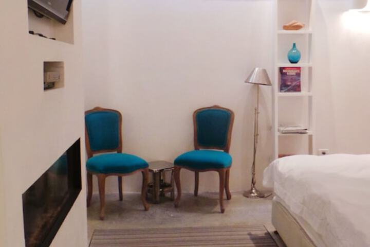 Room 29 of 63