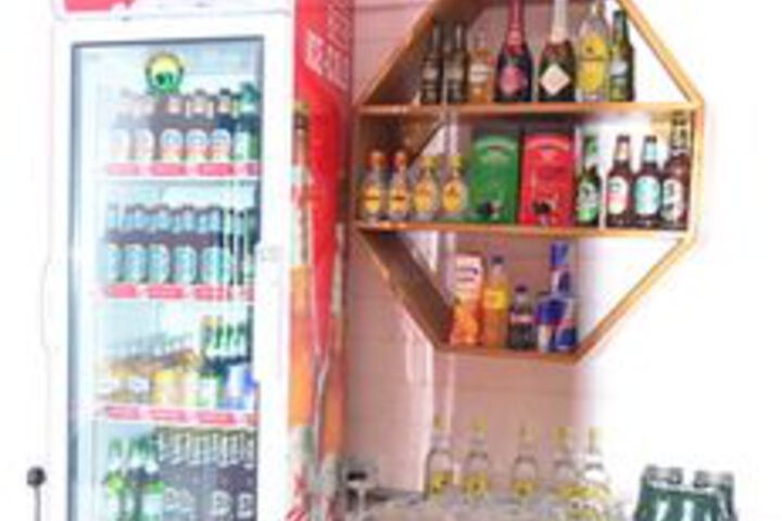 Lounge 40 of 67