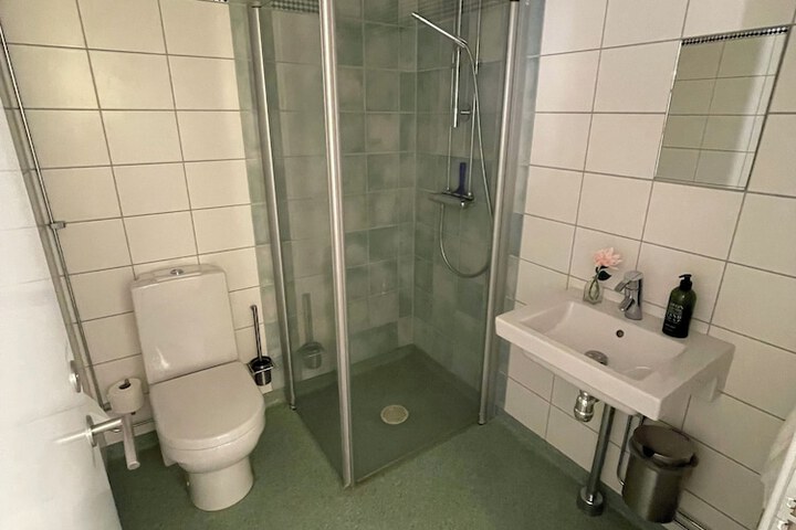 Room 20 of 37
