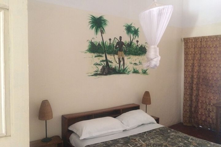 Room 8 of 65